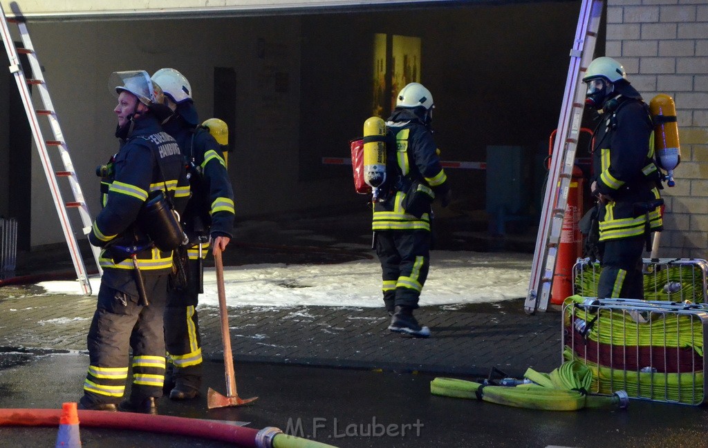 Feuer 2 Tiefgarage Koeln Muelheim Frankfurterstr Genovevastr P023.JPG - Miklos Laubert